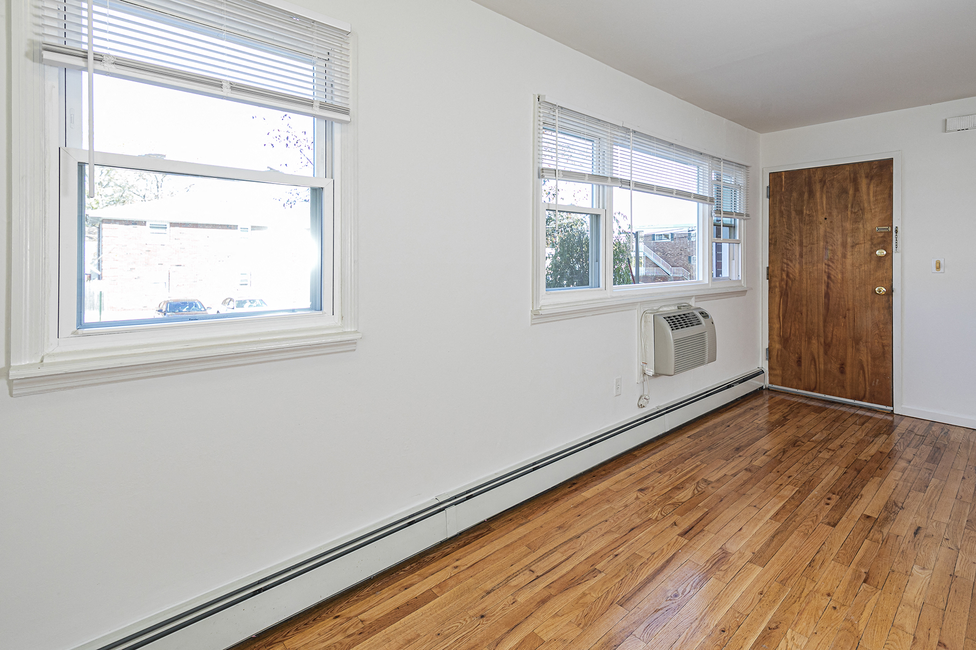 Beverwyck Gardens Apartments, 87B North Beverwyck Road, Lake Hiawatha